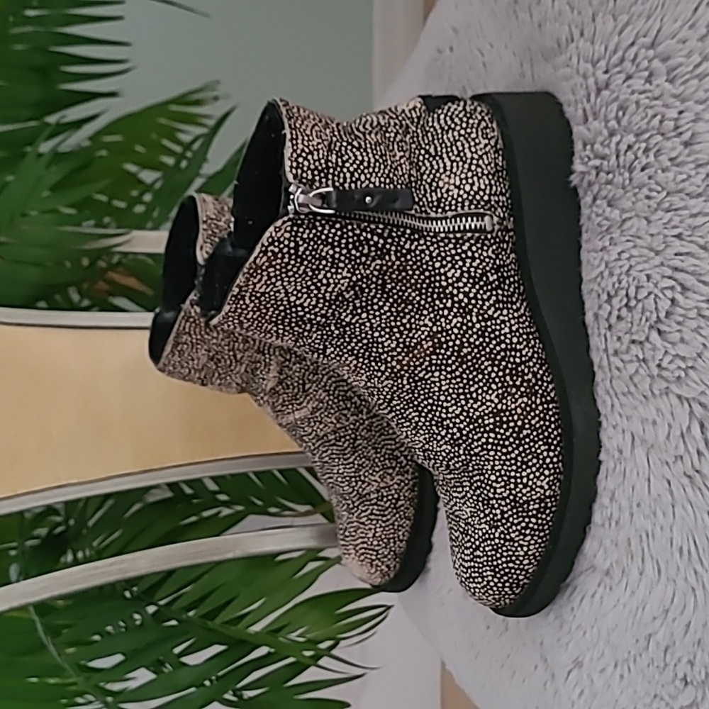 UGG Ankle Boots ❤️